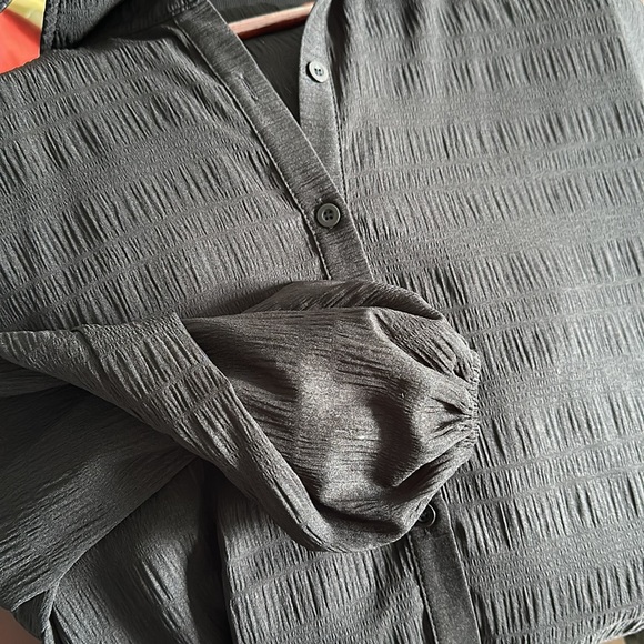 Button down blouse - Picture 3 of 5